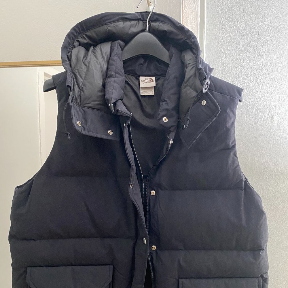 The North Face Women's XL Black Down Sierra Vest NWOT